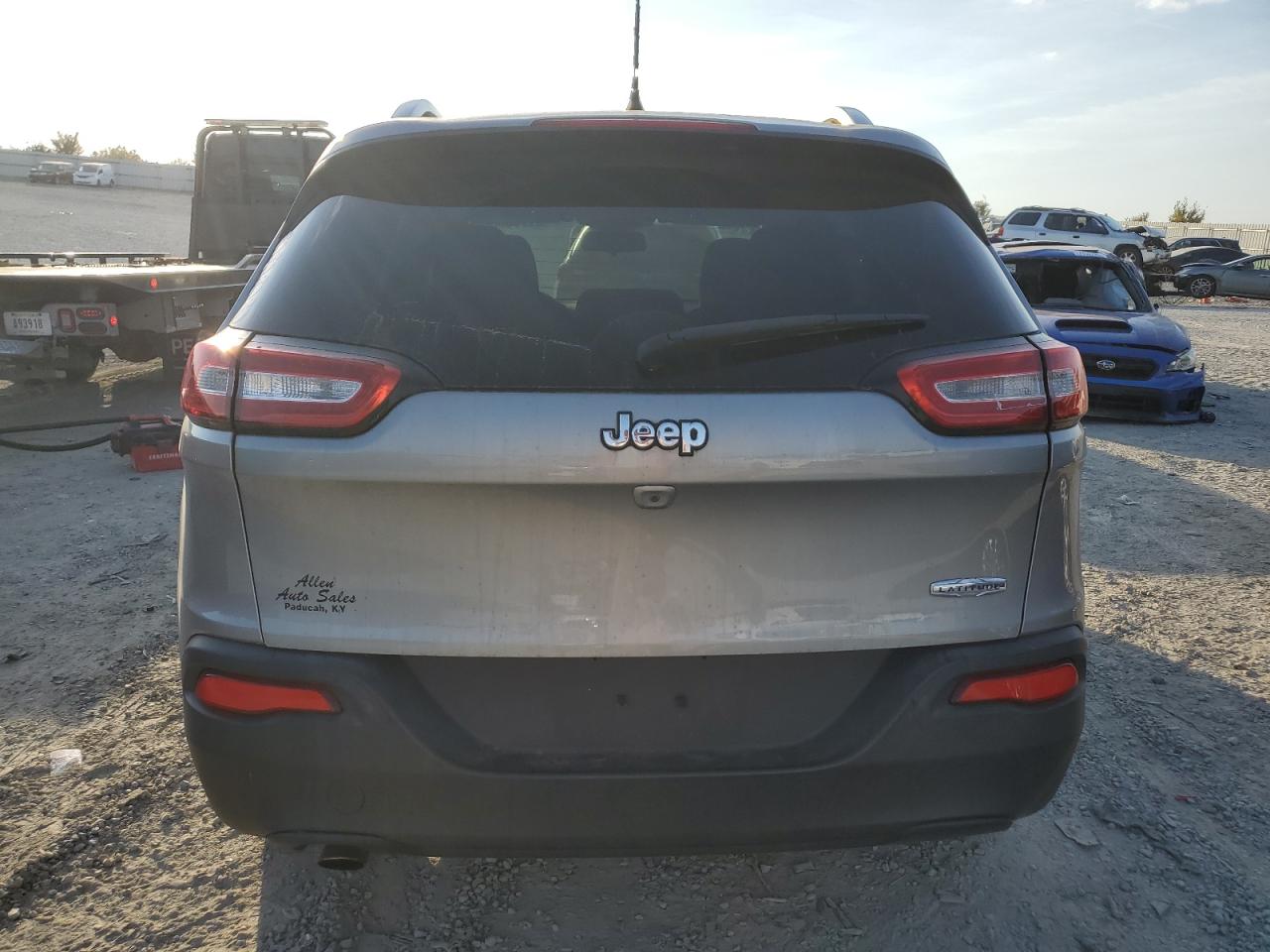 2016 Jeep Cherokee Latitude VIN: 1C4PJLCB0GW149283 Lot: 77663324