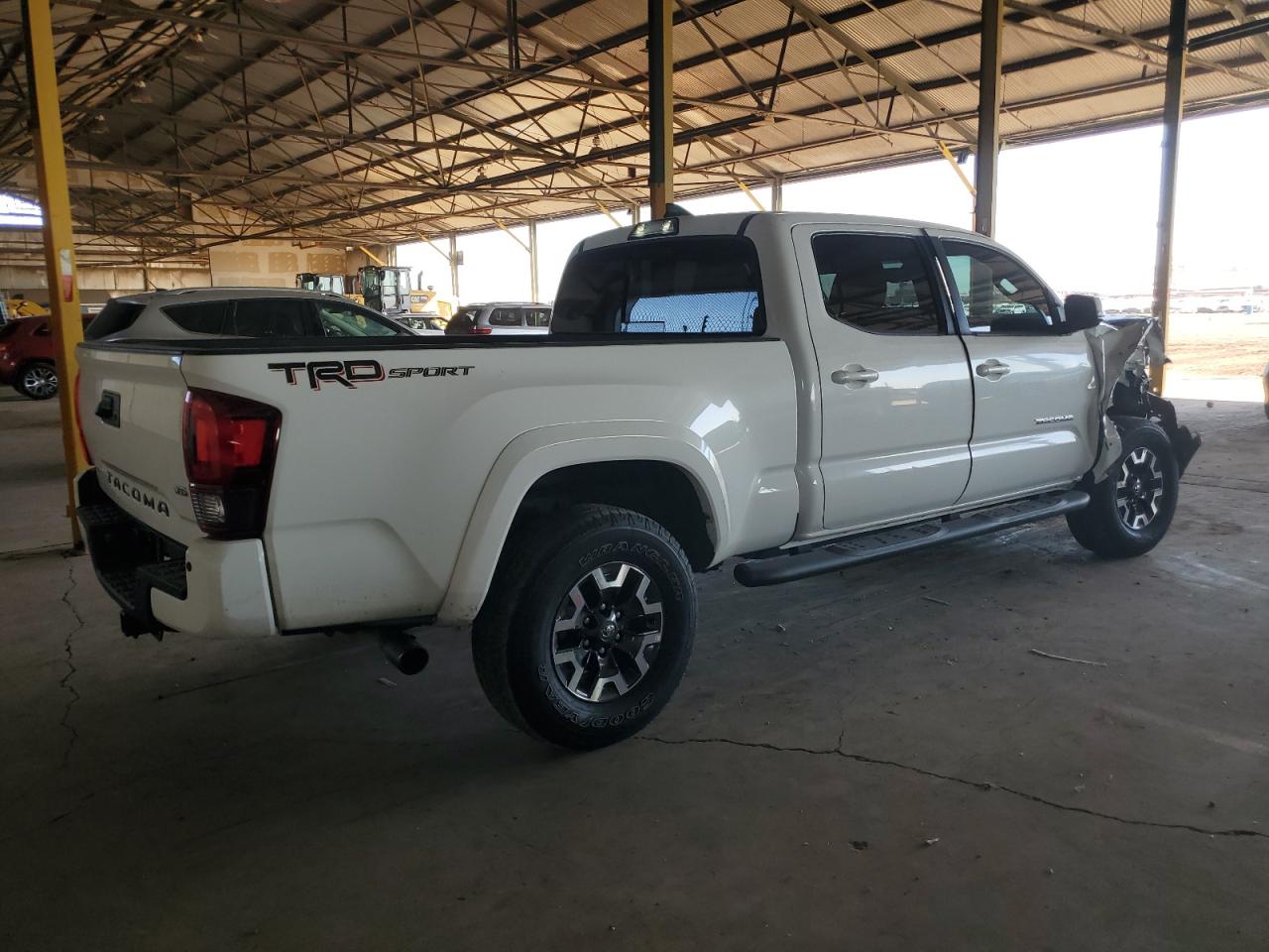 2019 Toyota Tacoma - Image 3