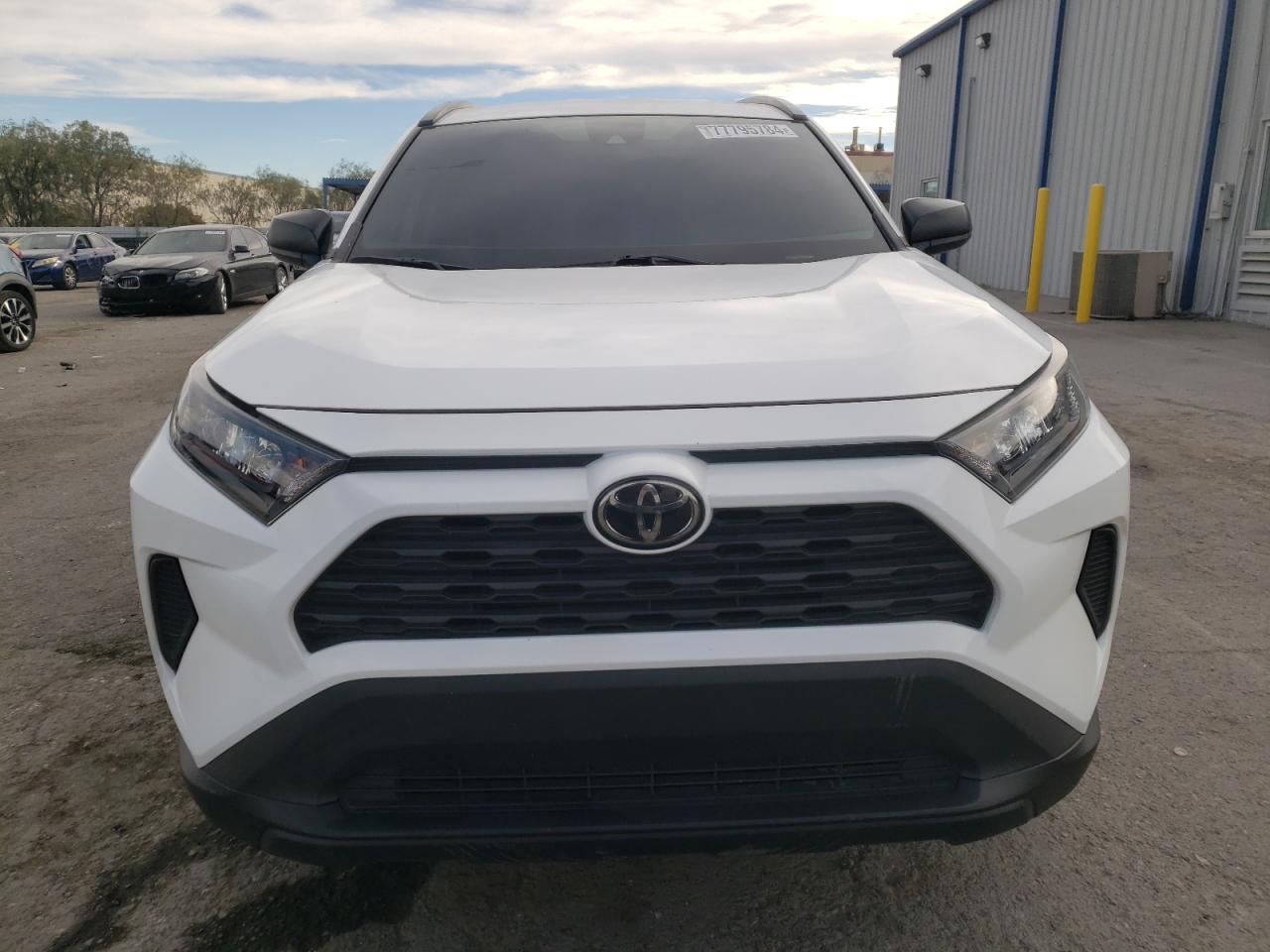 2019 Toyota RAV 4 - Image 5