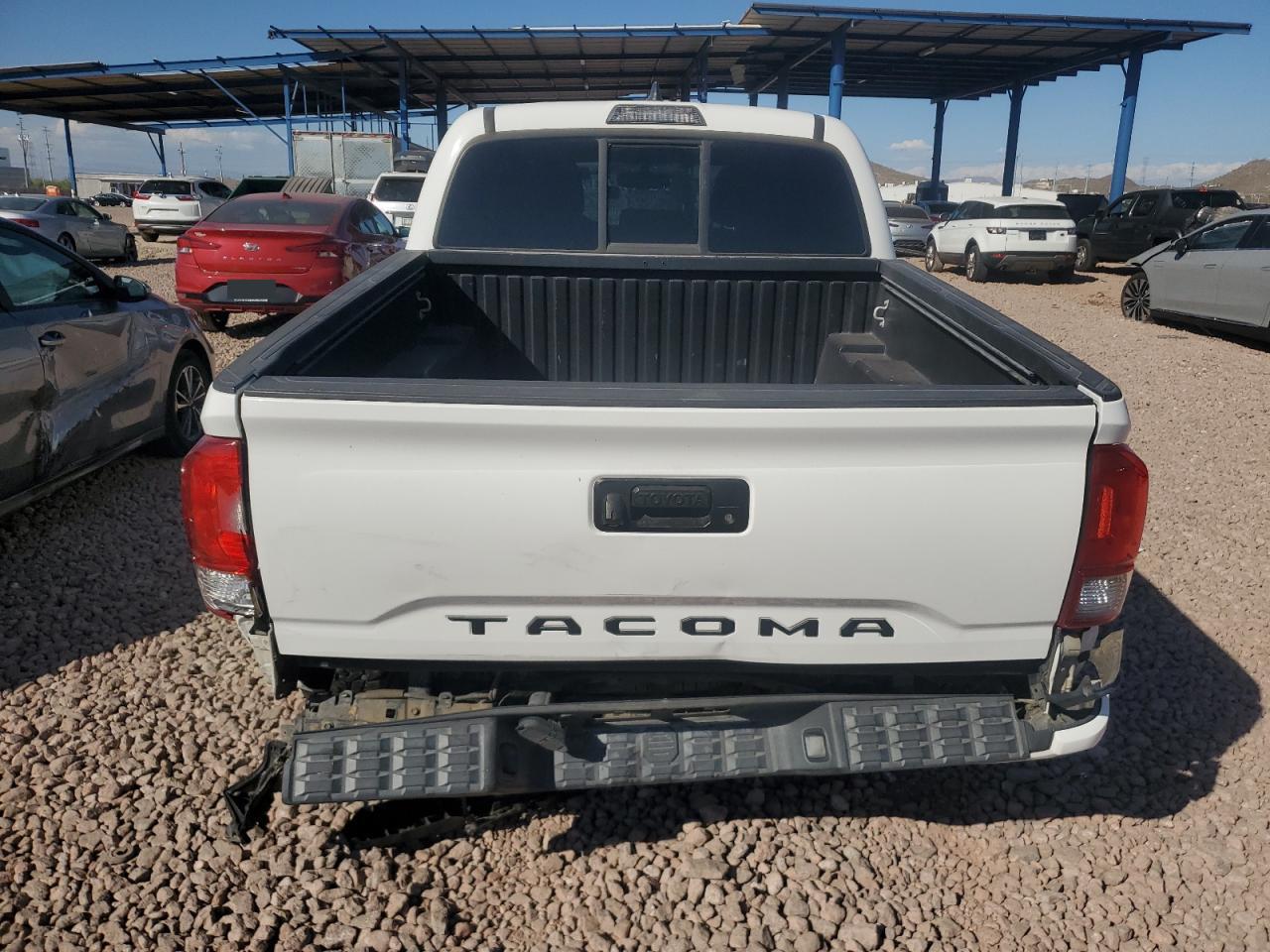 2016 Toyota Tacoma - Image 6