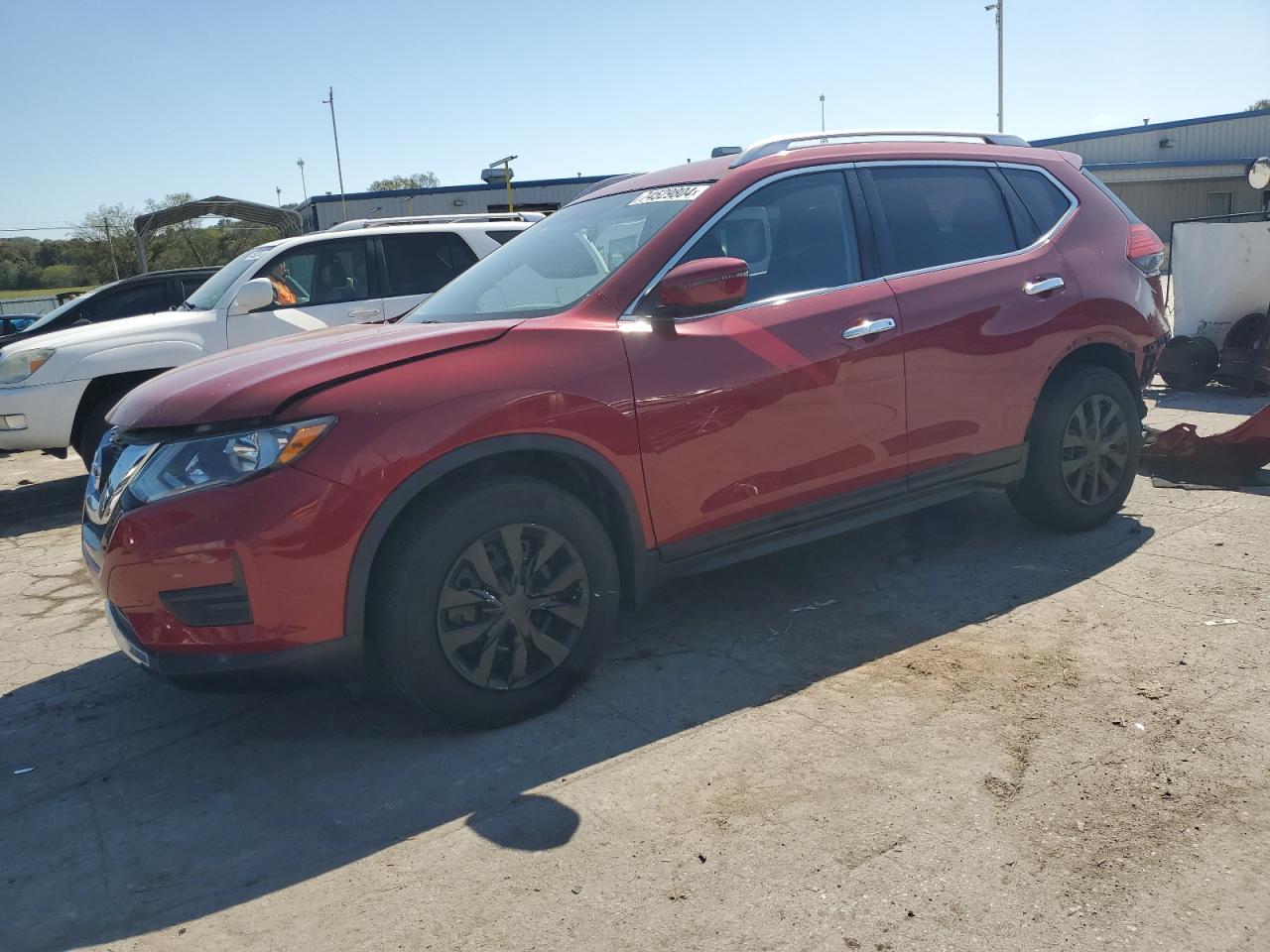 JN8AT2MT9HW134434 2017 NISSAN ROGUE - Image 1