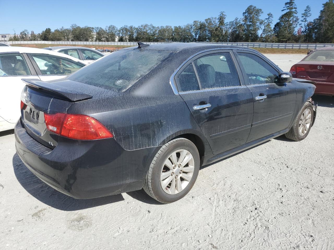 2010 Kia Optima - Image 3