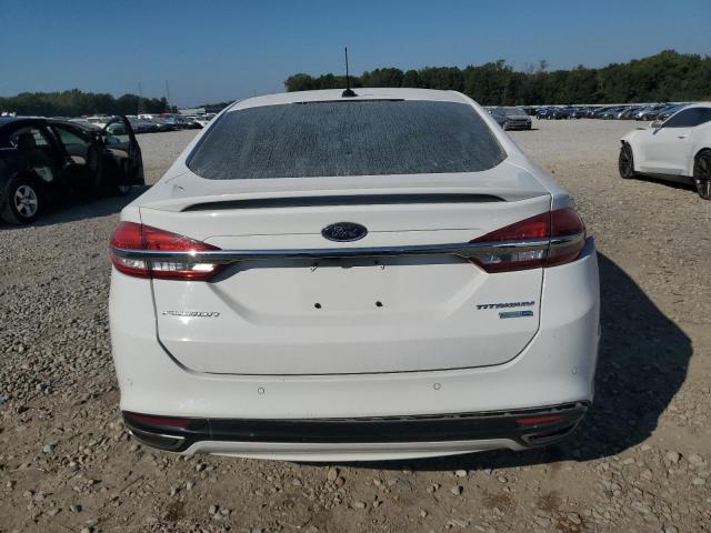  FORD FUSION 2018 Белы