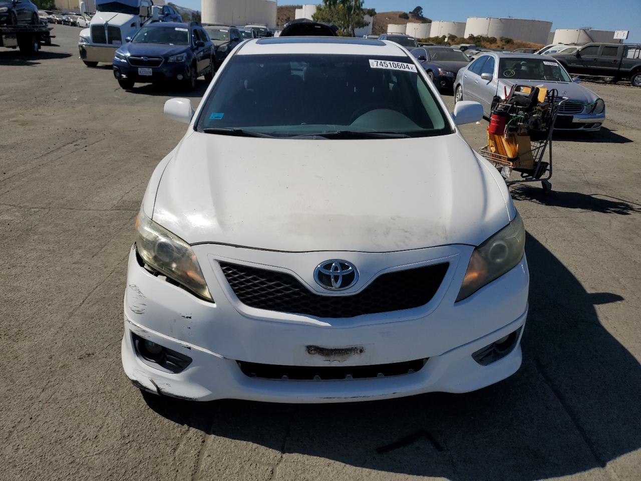 2011 Toyota Camry - Image 5