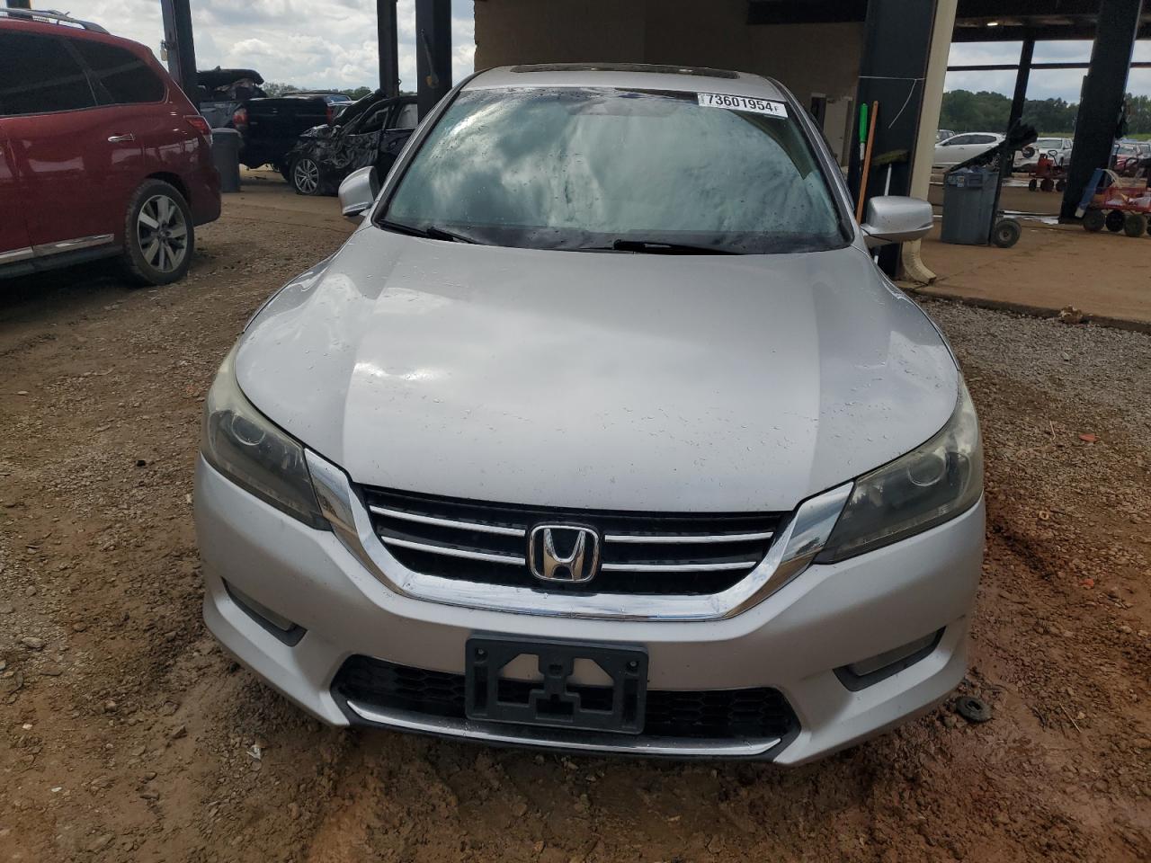 VIN 1HGCR3F85FA005846 2015 HONDA ACCORD no.5