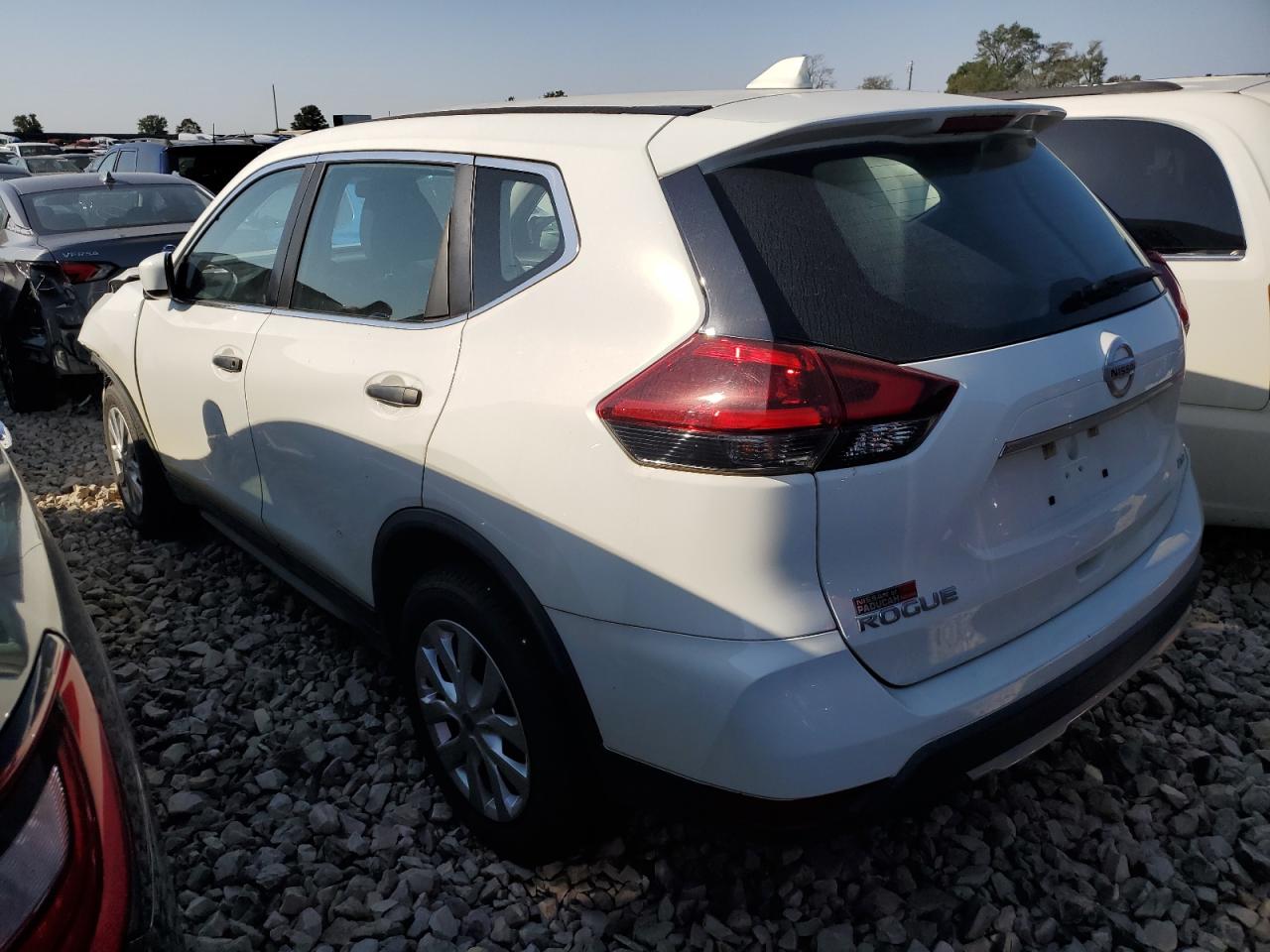 KNMAT2MV6KP549256 2019 NISSAN ROGUE - Image 2