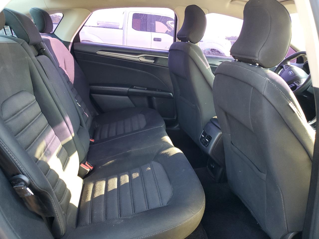 2017 Ford Fusion Se VIN: 3FA6P0H7XHR117707 Lot: 75340304