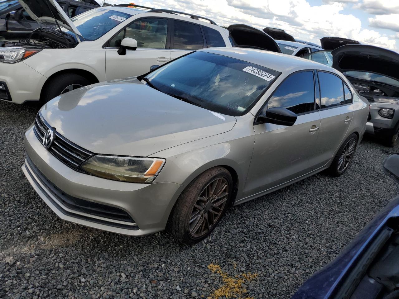 3VWD07AJ7FM415854 2015 VOLKSWAGEN JETTA - Image 1