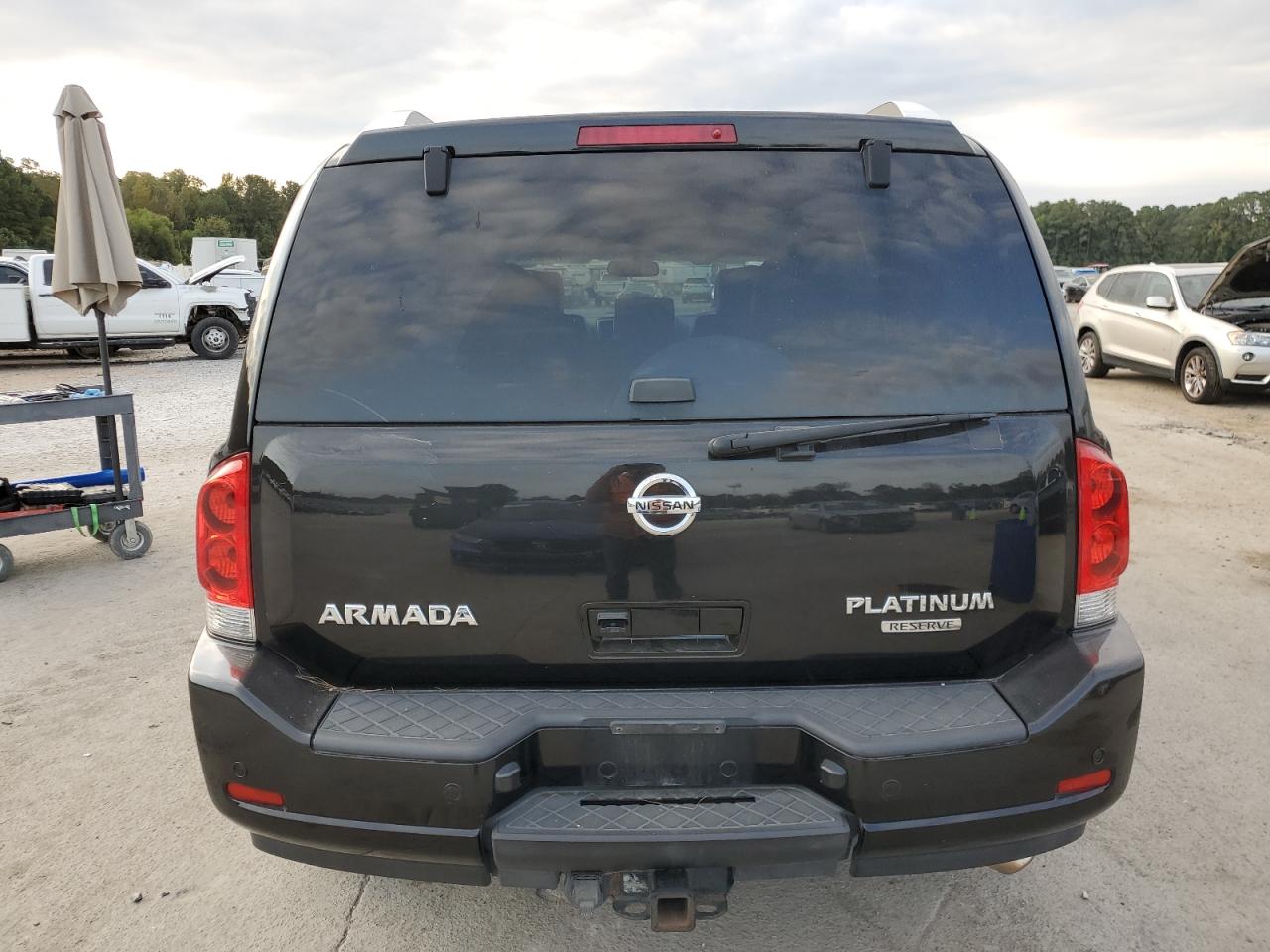 5N1BA0NC2DN615095 2013 Nissan Armada Sv