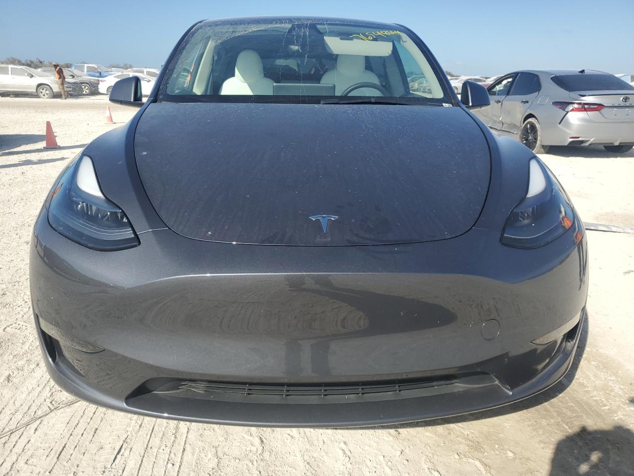 7SAYGDEF5PF915038 2023 Tesla Model Y