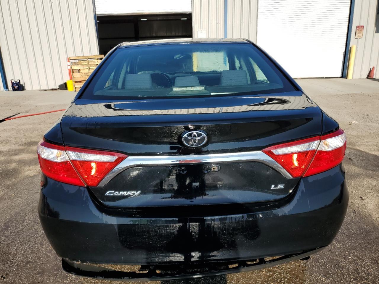 4T1BF1FK6FU052672 2015 Toyota Camry Le