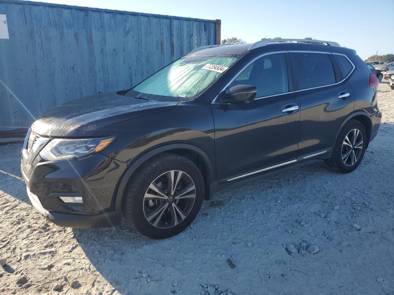 2017 Nissan Rogue - Image 1