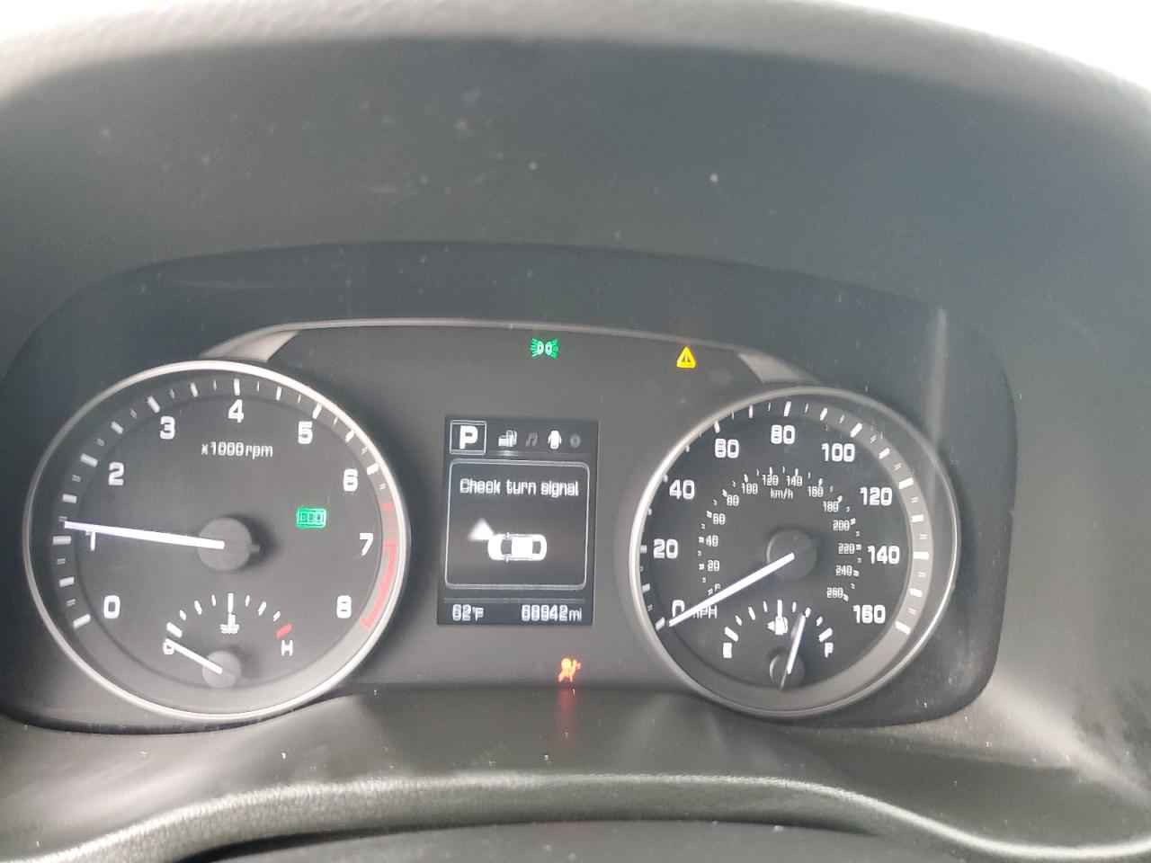 2018 Hyundai Elantra - Image 9