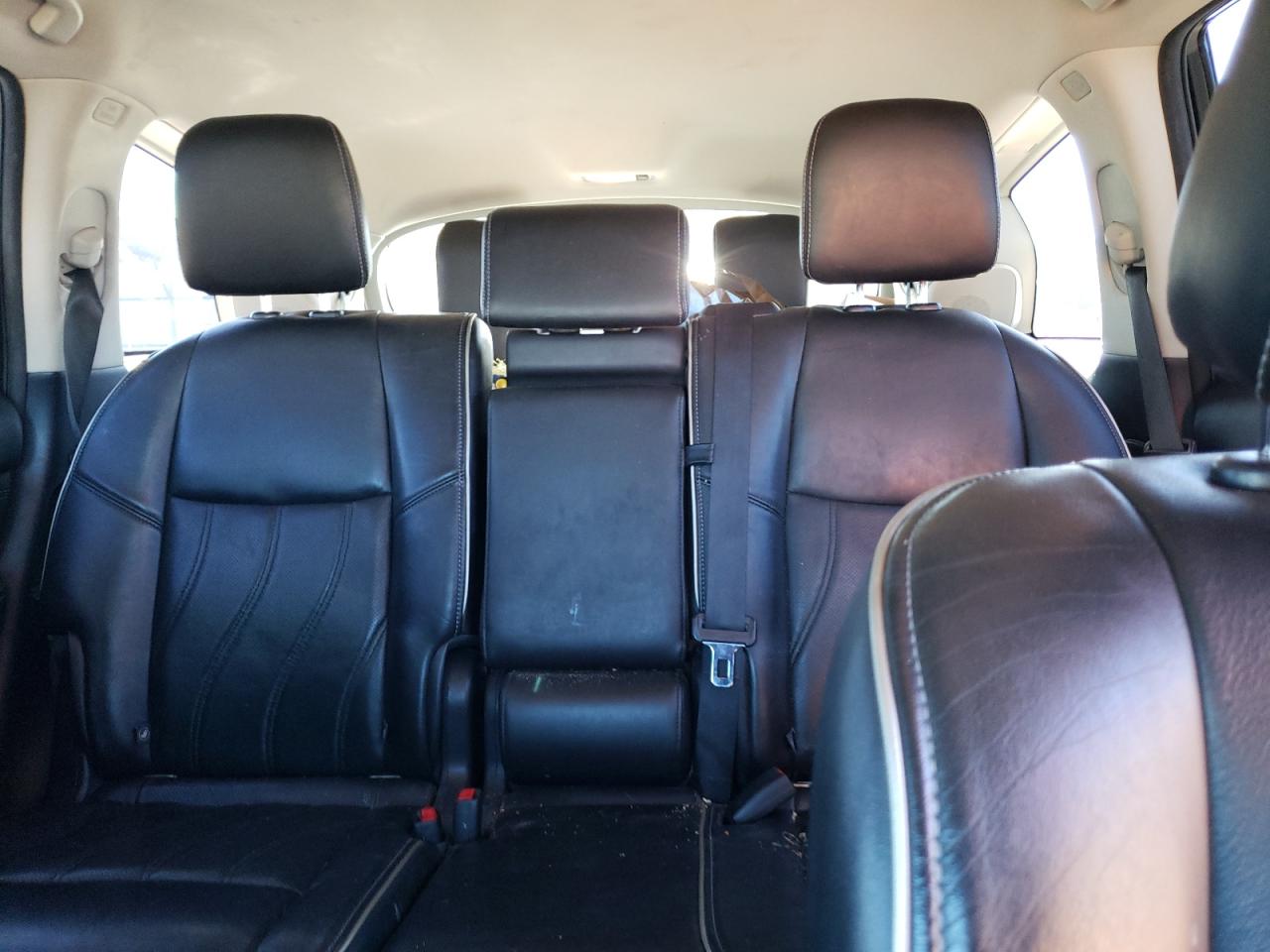 2016 Infiniti QX60 - Image 10