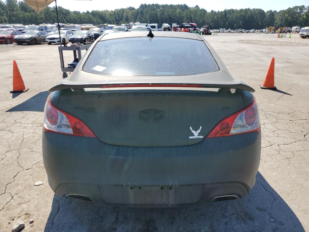 2010 Hyundai Genesis Coupe 3.8L VIN: KMHHU6KH2AU020950 Lot: 74128664