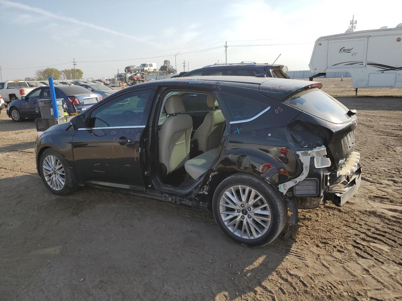 1FADP3N25JL294039 2018 FORD FOCUS - Image 2