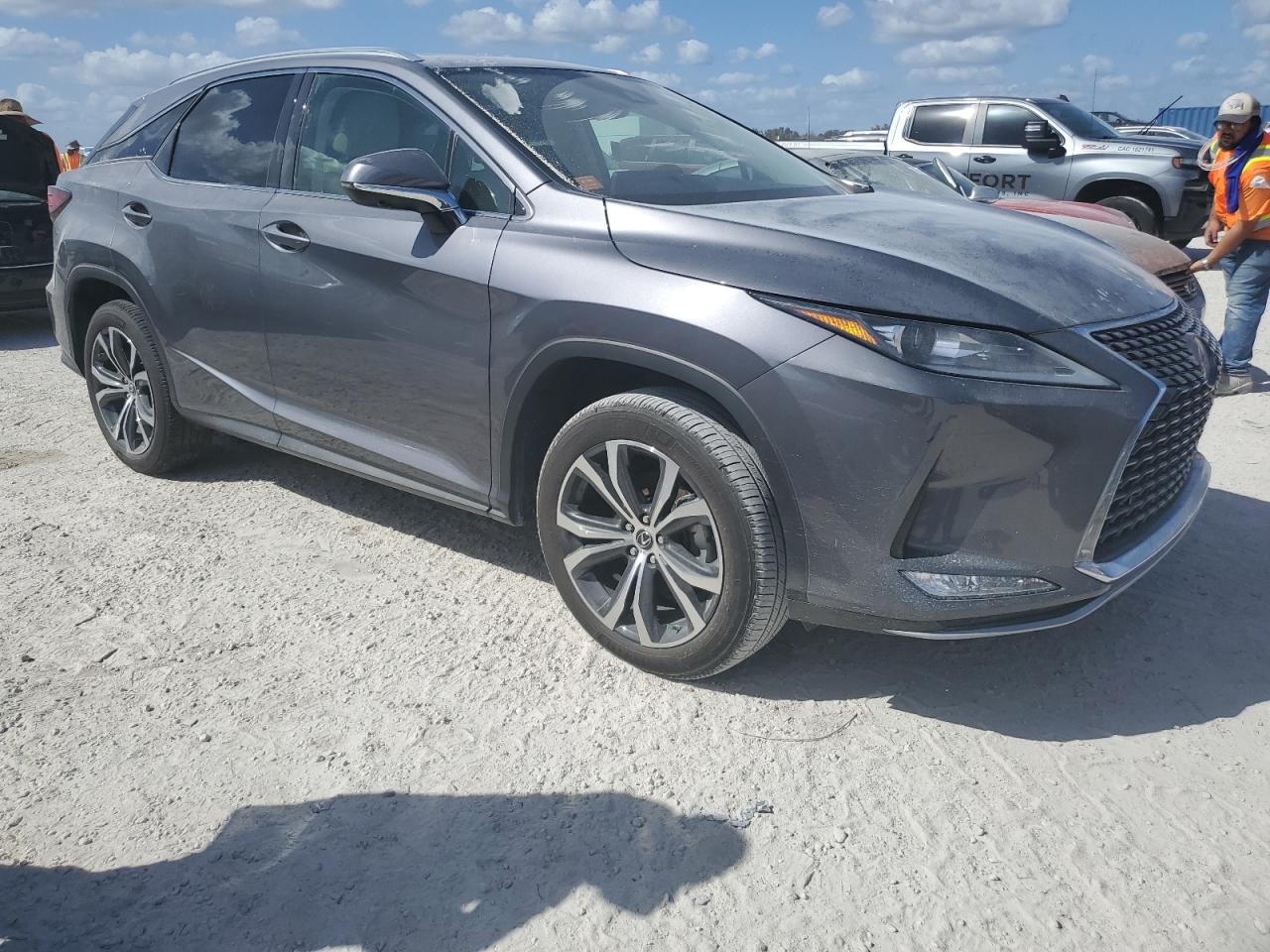 2022 Lexus RX - Image 4