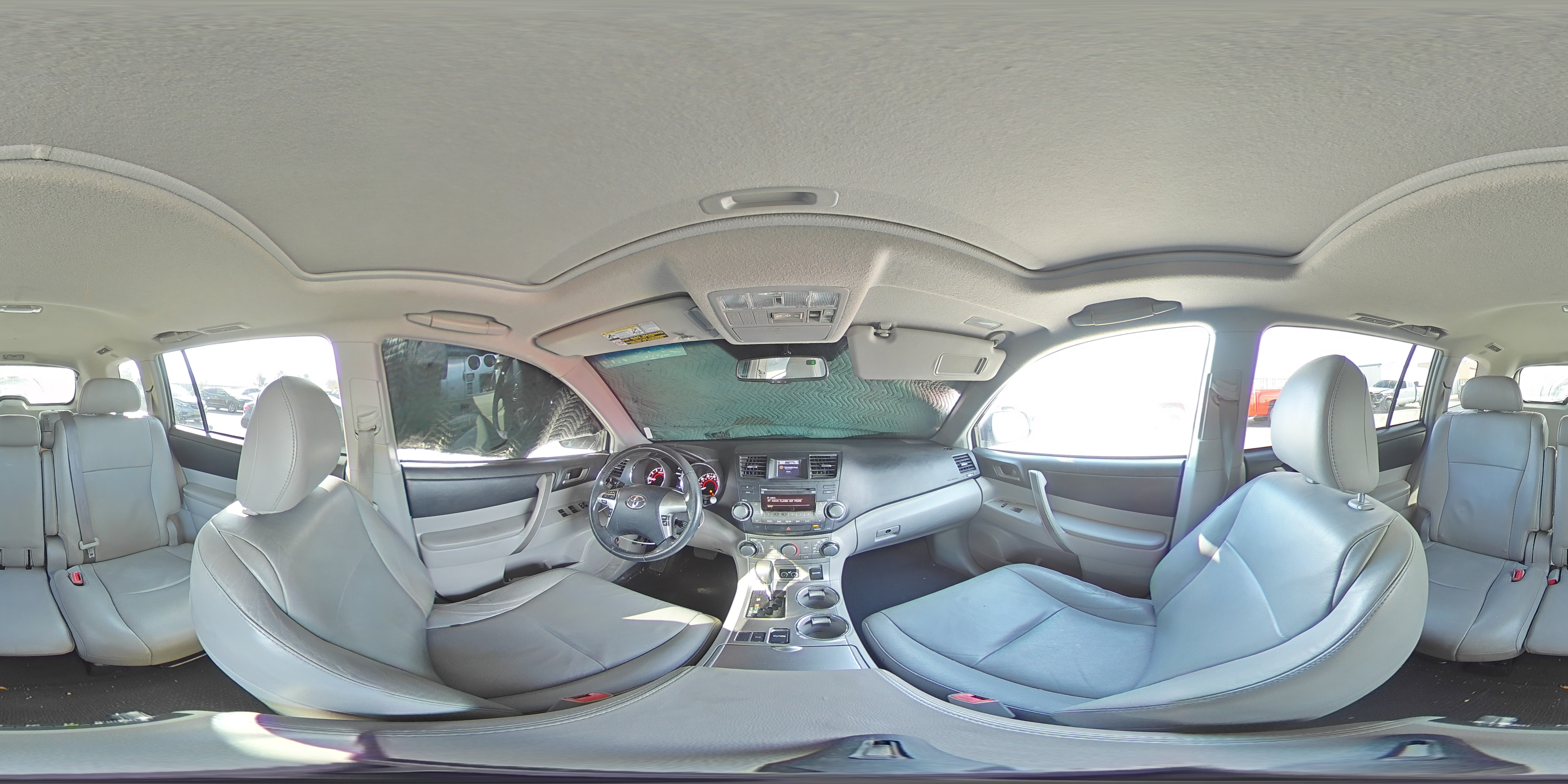 2011 Toyota Highlander - Image 13