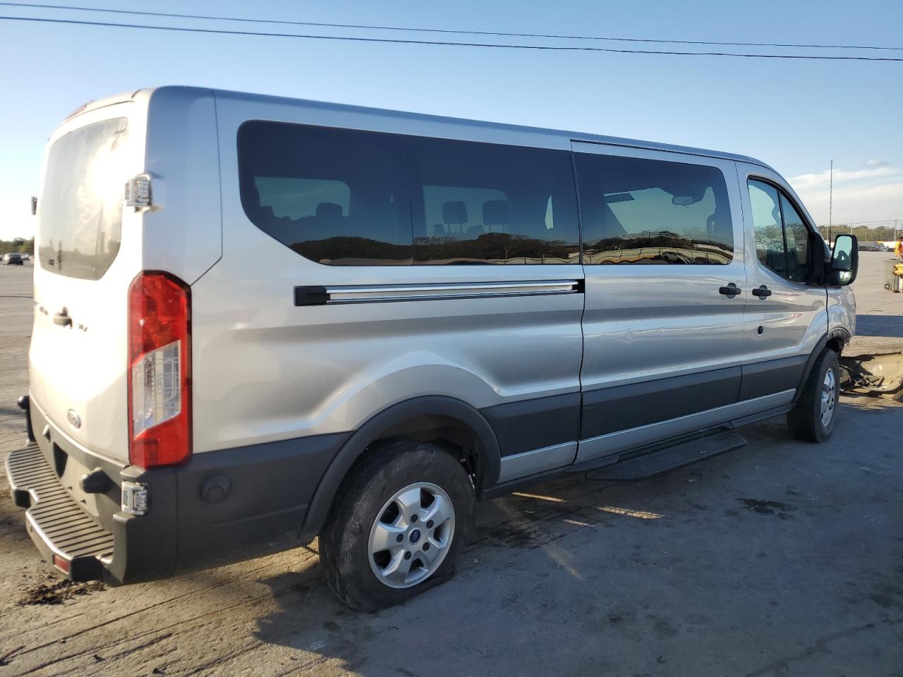 2018 Ford Transit - Image 3
