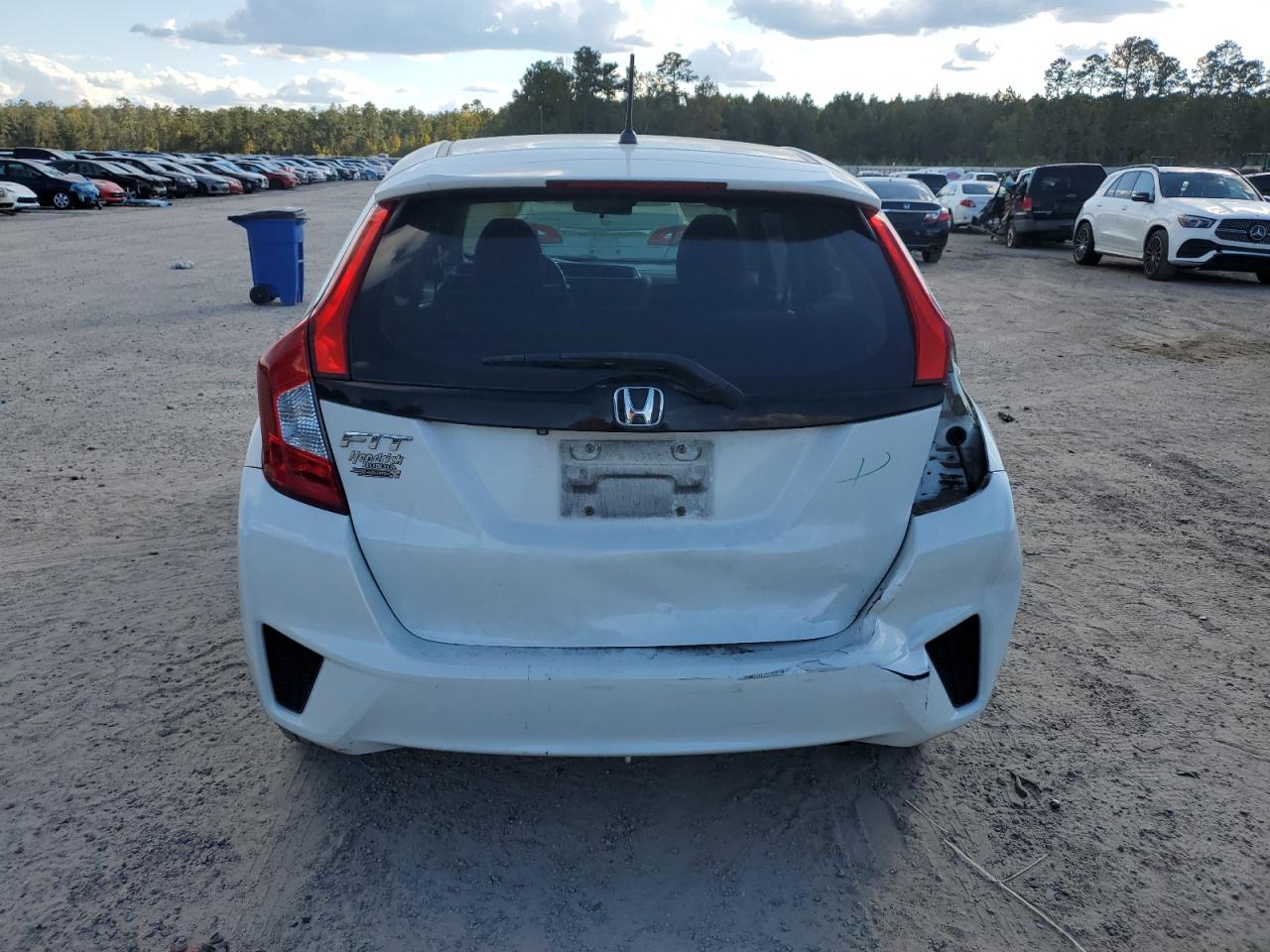 2017 Honda Fit Lx VIN: JHMGK5H55HS010768 Lot: 76484704