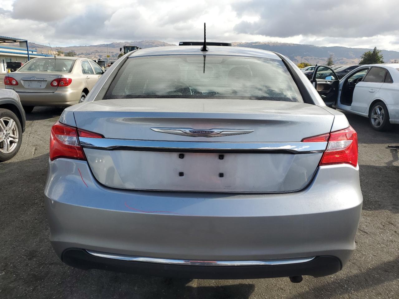 VIN 1C3CCBAB2EN214129 2014 CHRYSLER 200 no.6