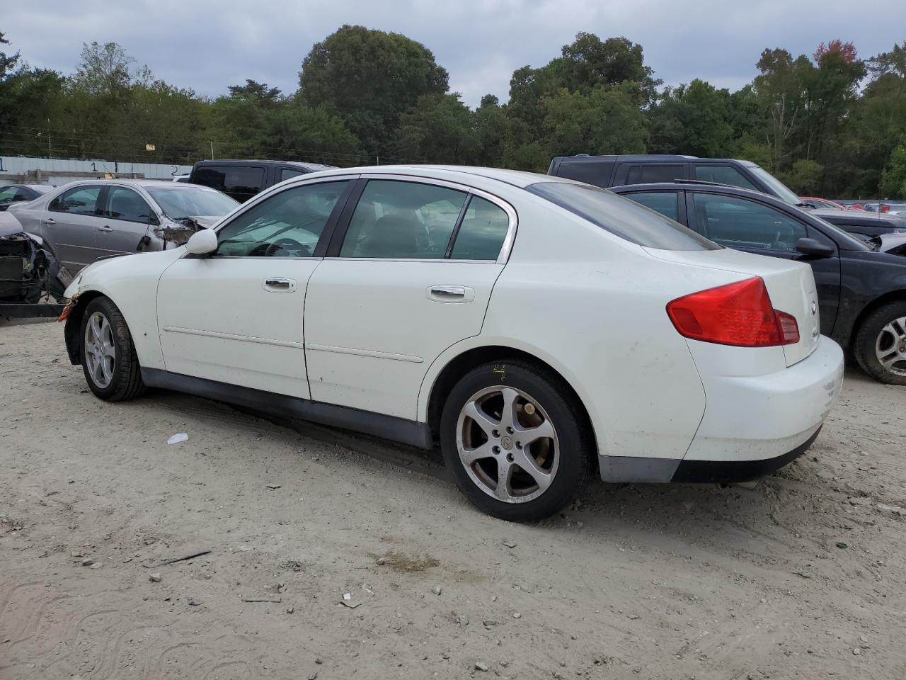 2003 Infiniti G - Image 2