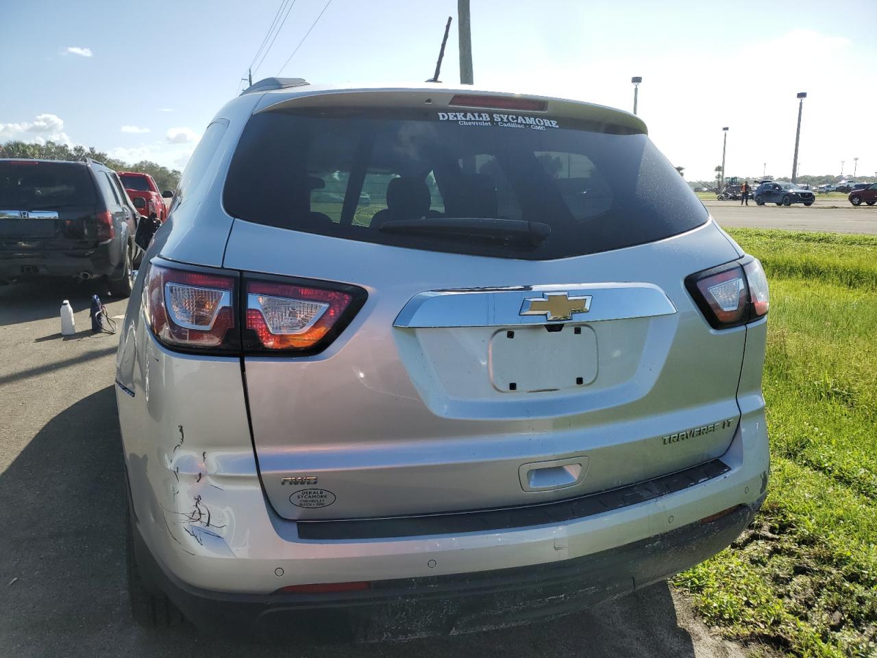 2013 Chevrolet Traverse Lt VIN: 1GNKVJKD7DJ228794 Lot: 74996384