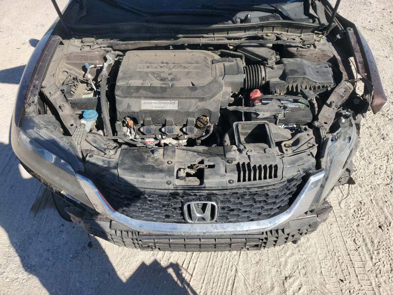 2013 Honda Accord - Image 11