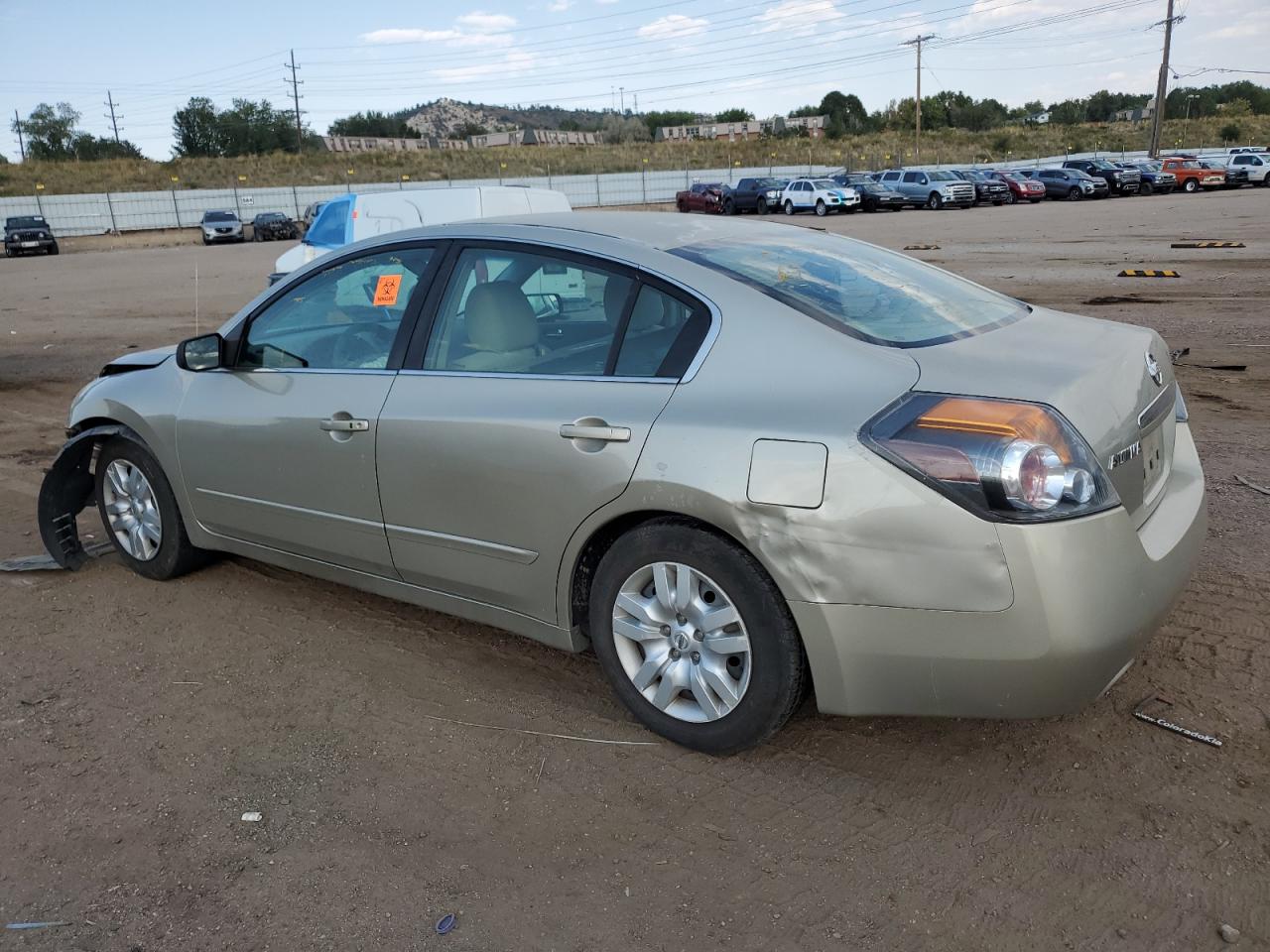 2009 Nissan Altima - Image 2