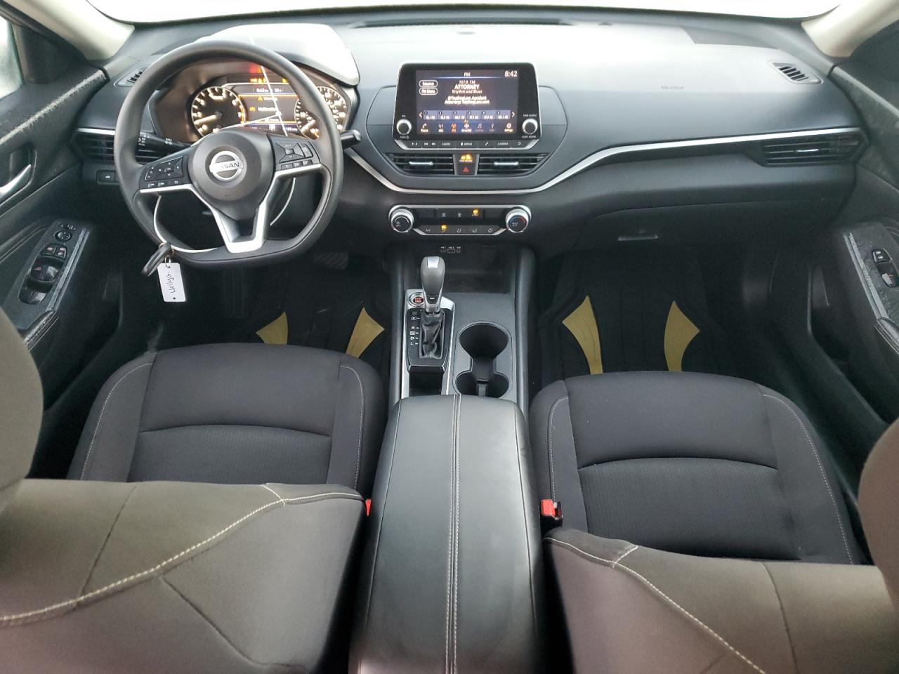 2020 Nissan Altima - Image 8