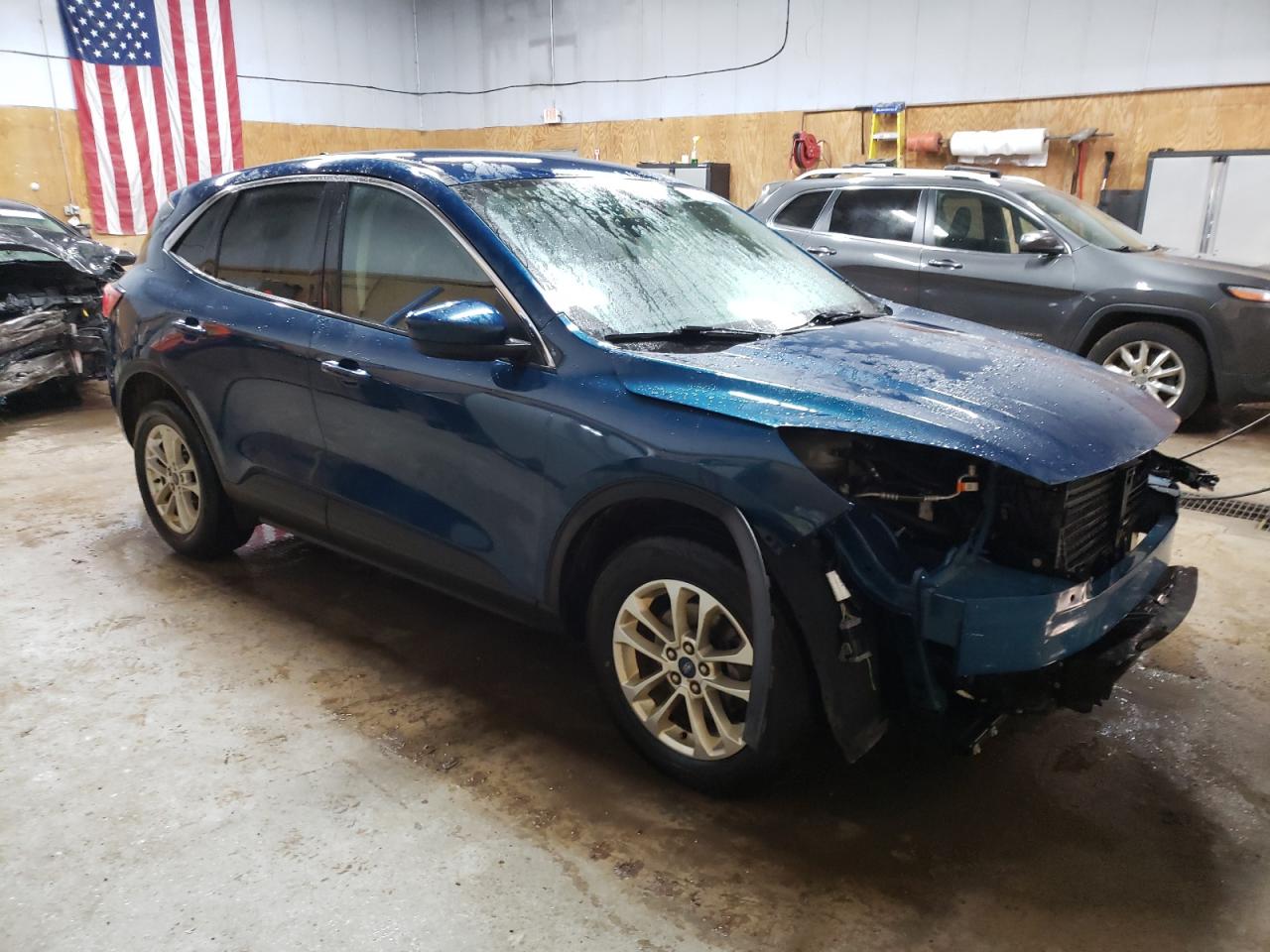 2020 Ford Escape - Image 4