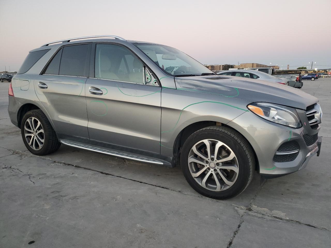 VIN 4JGDA5JB1GA628760 2016 MERCEDES-BENZ GLE-CLASS no.4