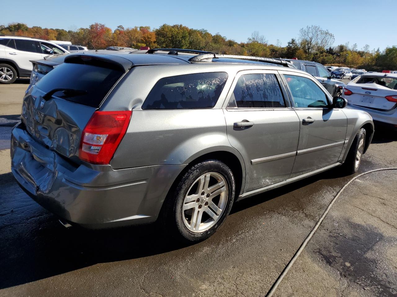 2005 Dodge Magnum R/T VIN: 2D8GV58205H517869 Lot: 75436534