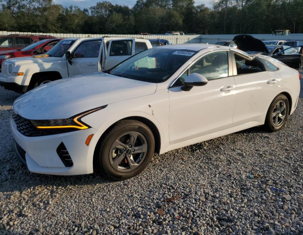 2022 Kia K5 - Image 1