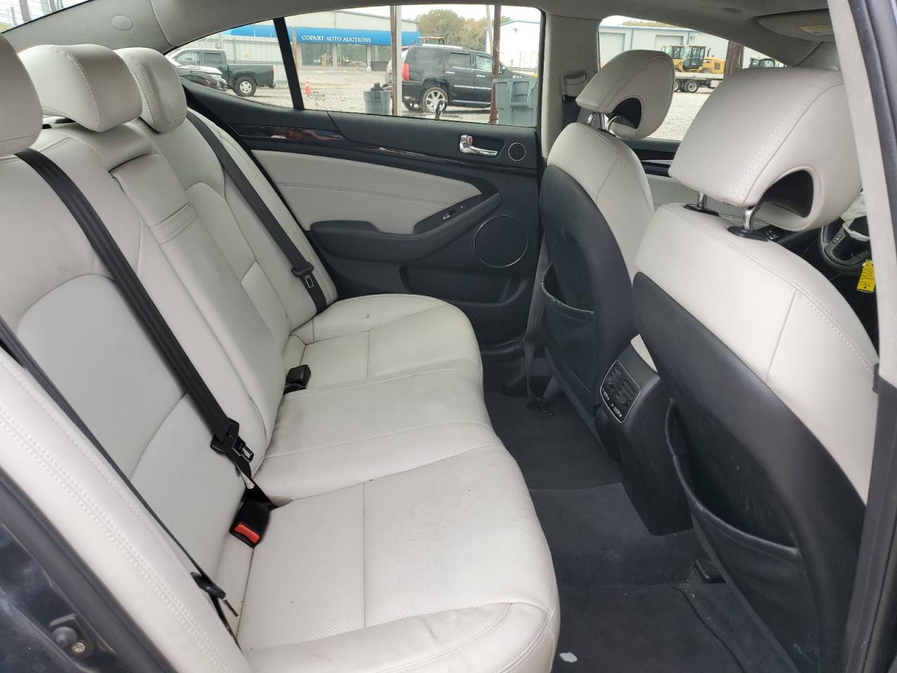 2014 Kia Cadenza - Image 11