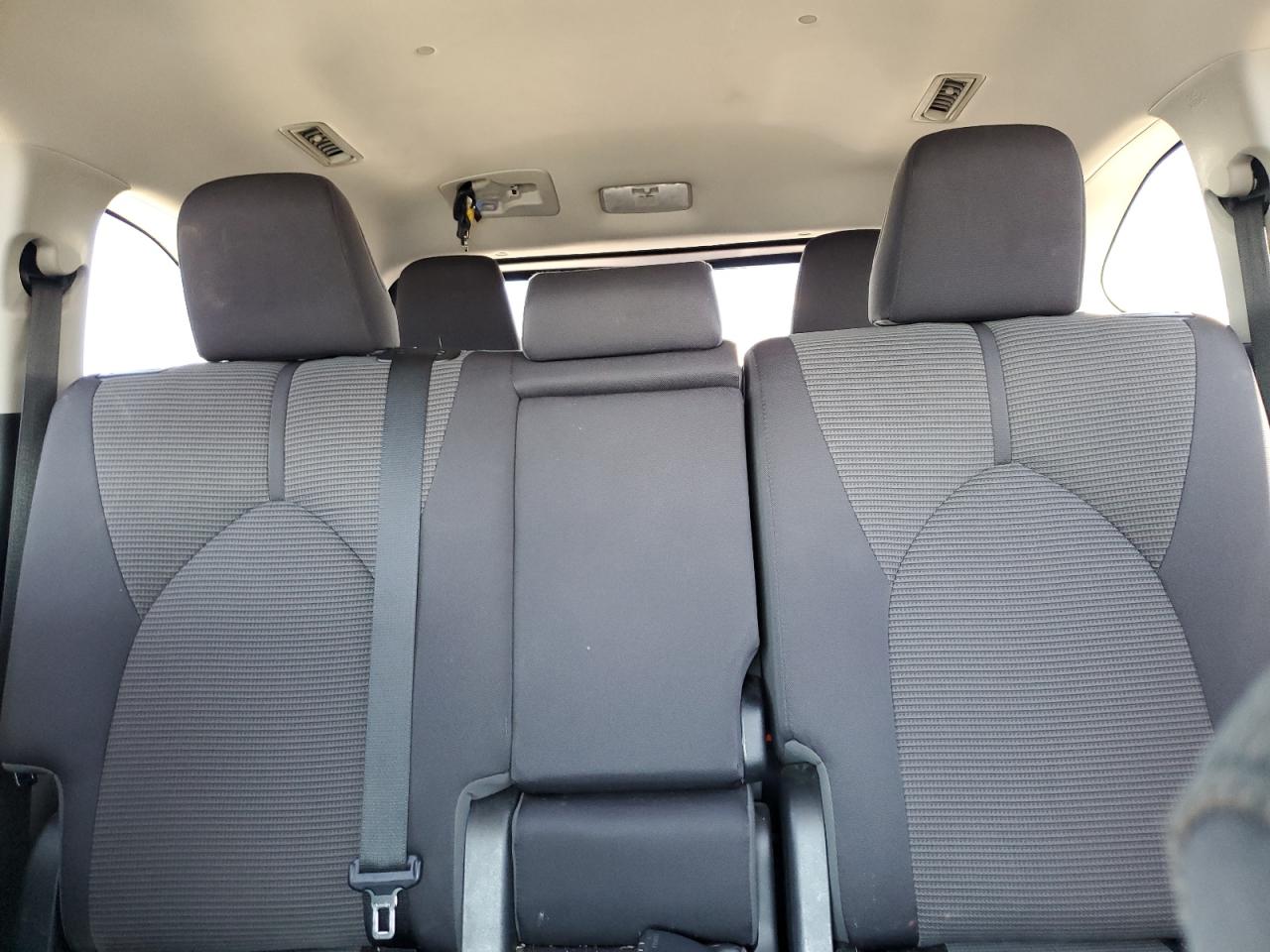 2021 Toyota Highlander - Image 10