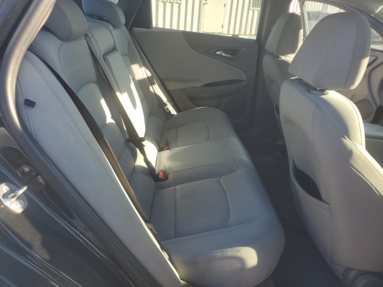 2016 Chevrolet Malibu - Image 10