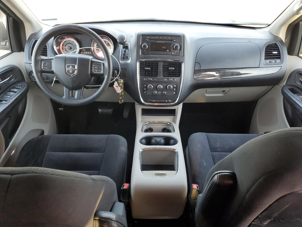 2014 Dodge Caravan - Image 8
