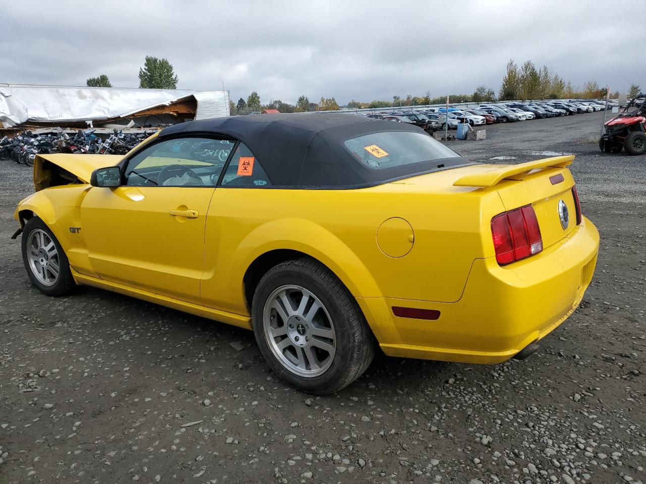 2006 Ford Mustang - Image 2
