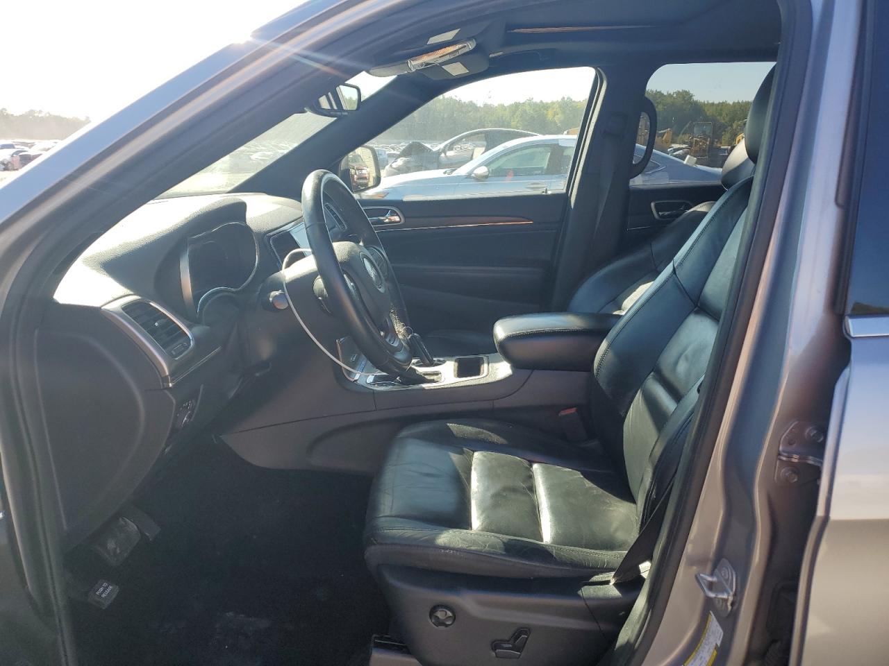 2019 Jeep Grand Cherokee - Image 7