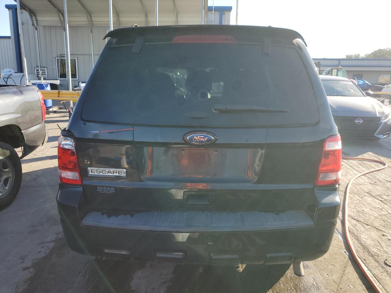 1FMCU0D79BKB19189 2011 Ford Escape Xlt