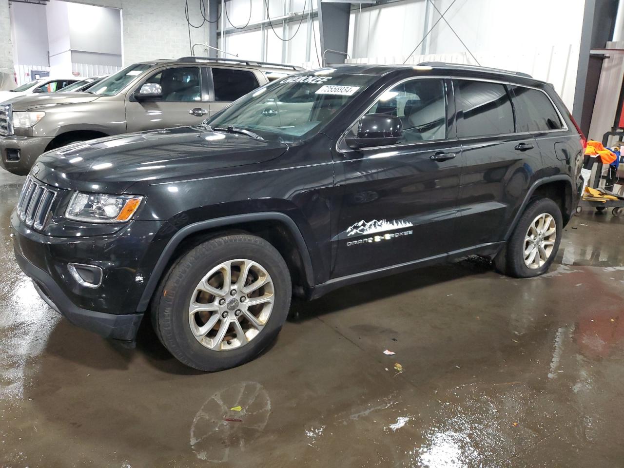 2014 Jeep Grand Cherokee Laredo for Sale in Ham Lake, MN - Vandalism