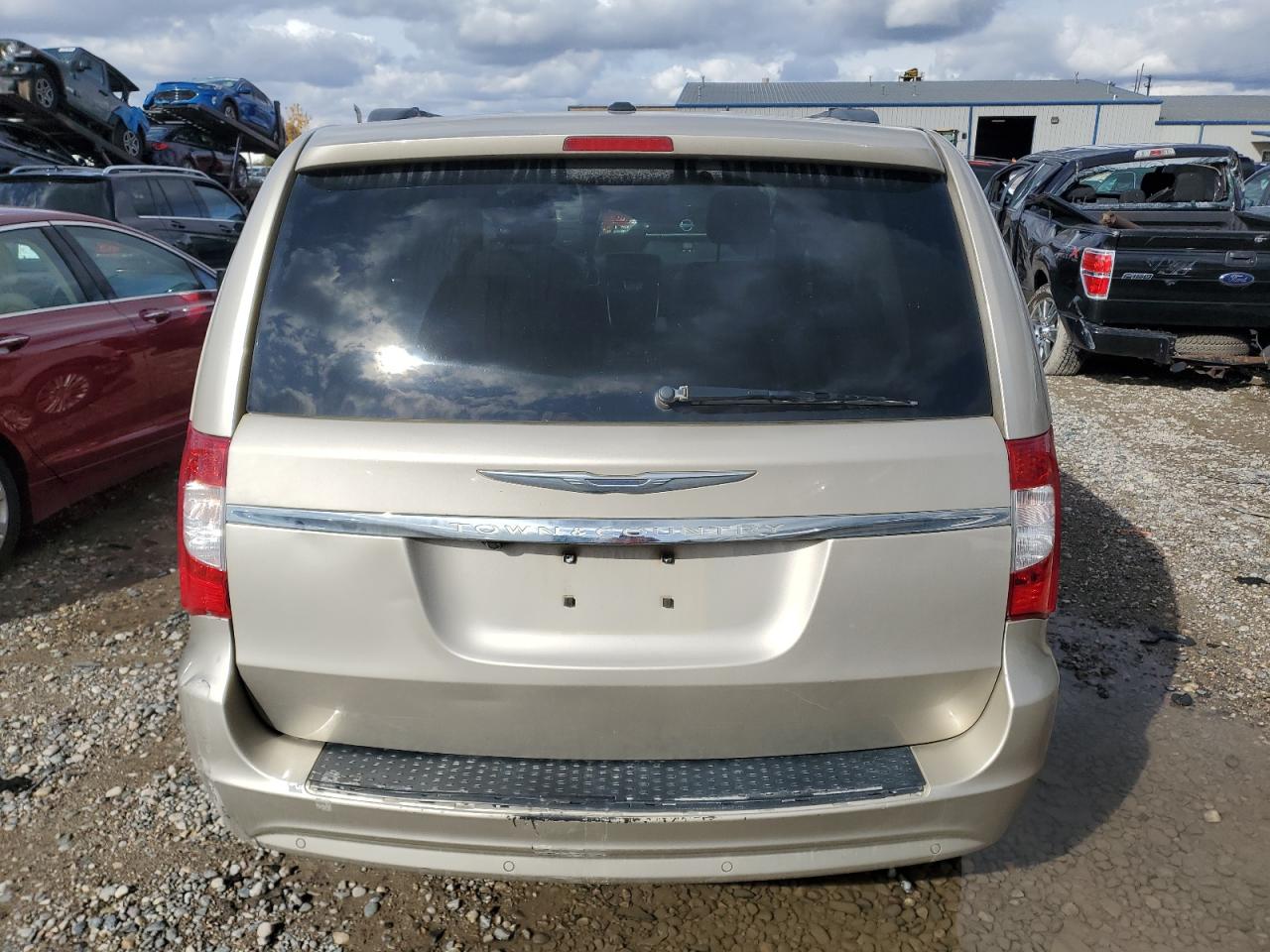 2013 Chrysler Town & Country Touring L VIN: 2C4RC1CG7DR646340 Lot: 75189644