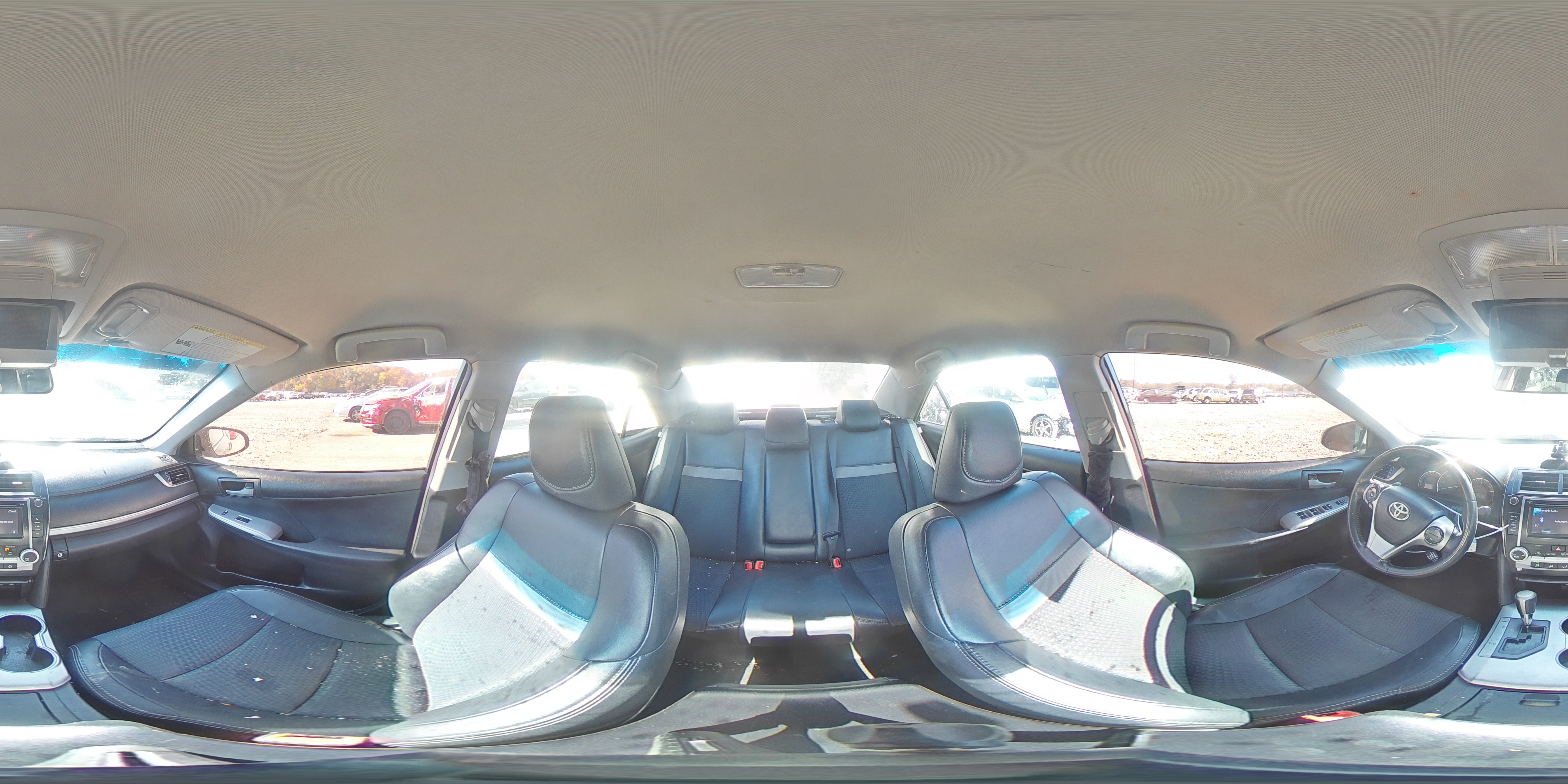 2012 Toyota Camry - Image 14