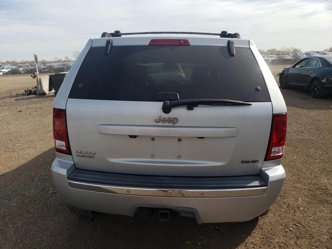 2007 Jeep Grand Cherokee - Image 6