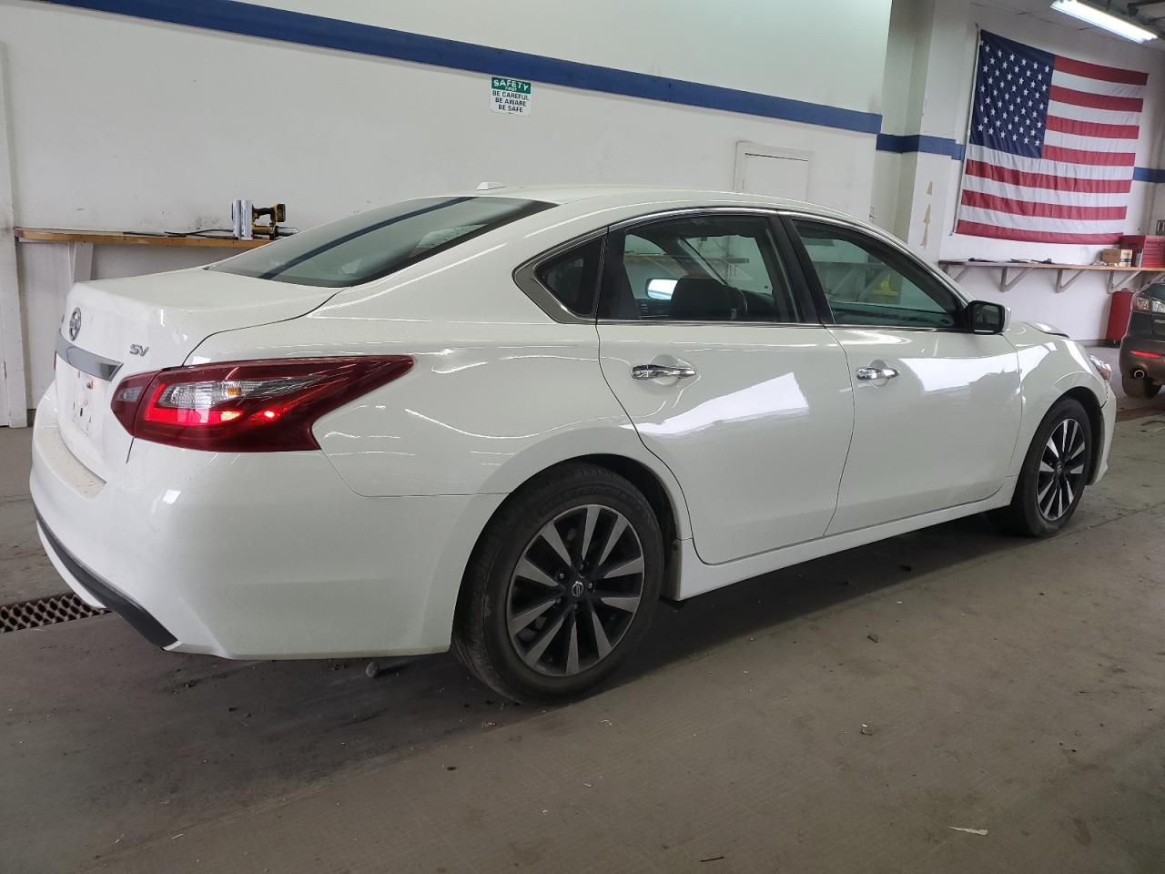 VIN 1N4AL3AP1JC196531 2018 NISSAN ALTIMA no.3