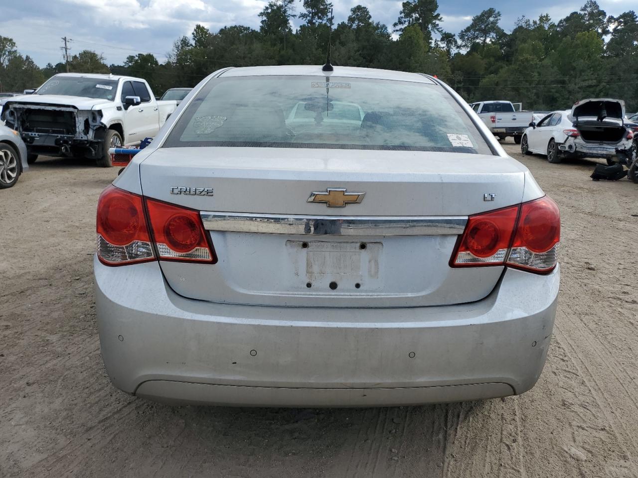 2011 Chevrolet Cruze - Image 6