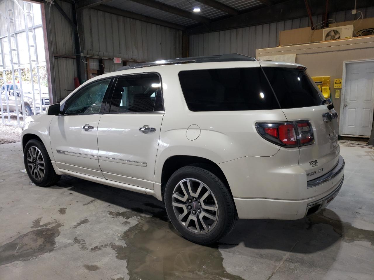 2013 GMC Acadia - Image 2