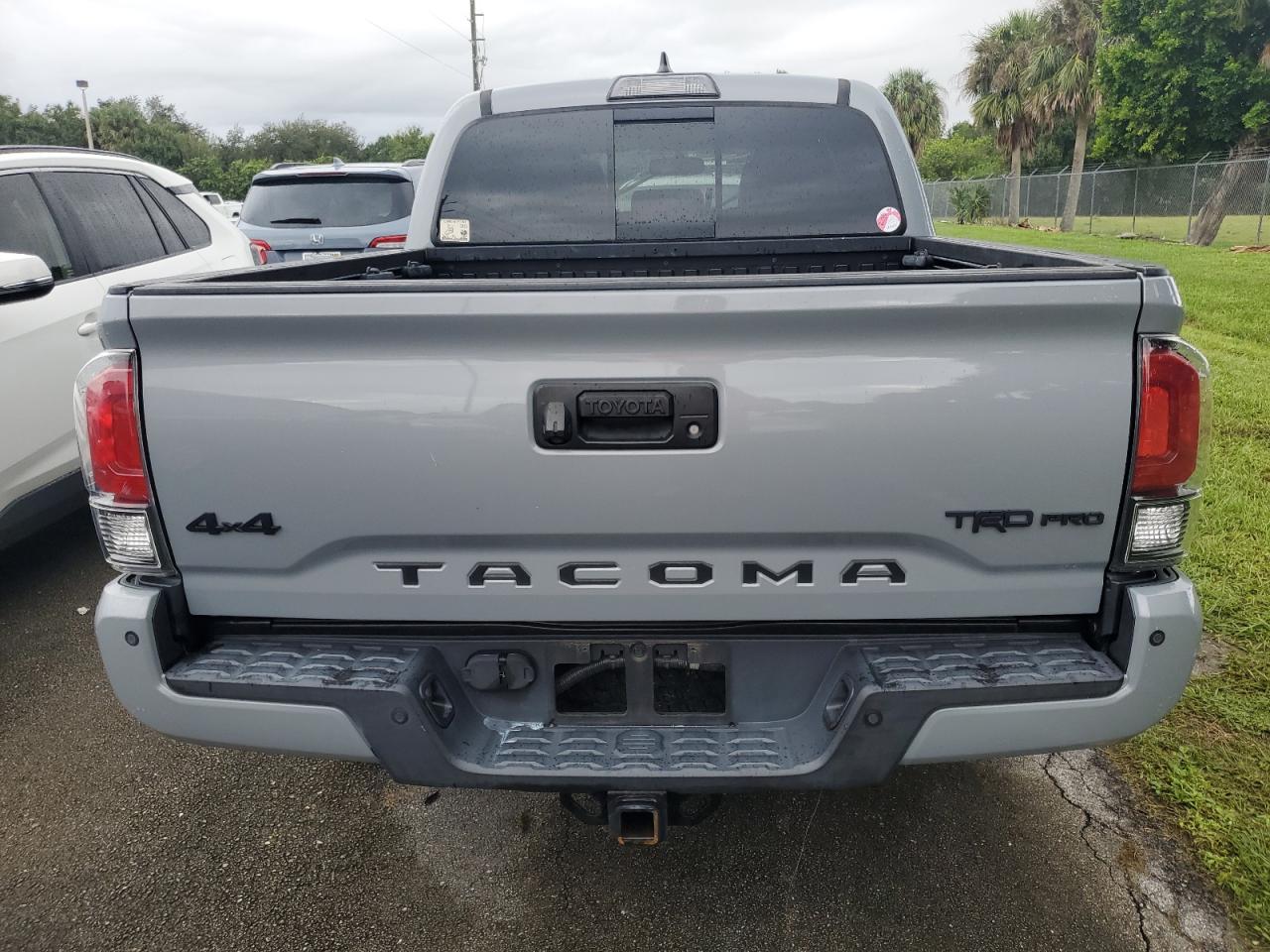 5TFCZ5AN8HX050688 2017 Toyota Tacoma Double Cab