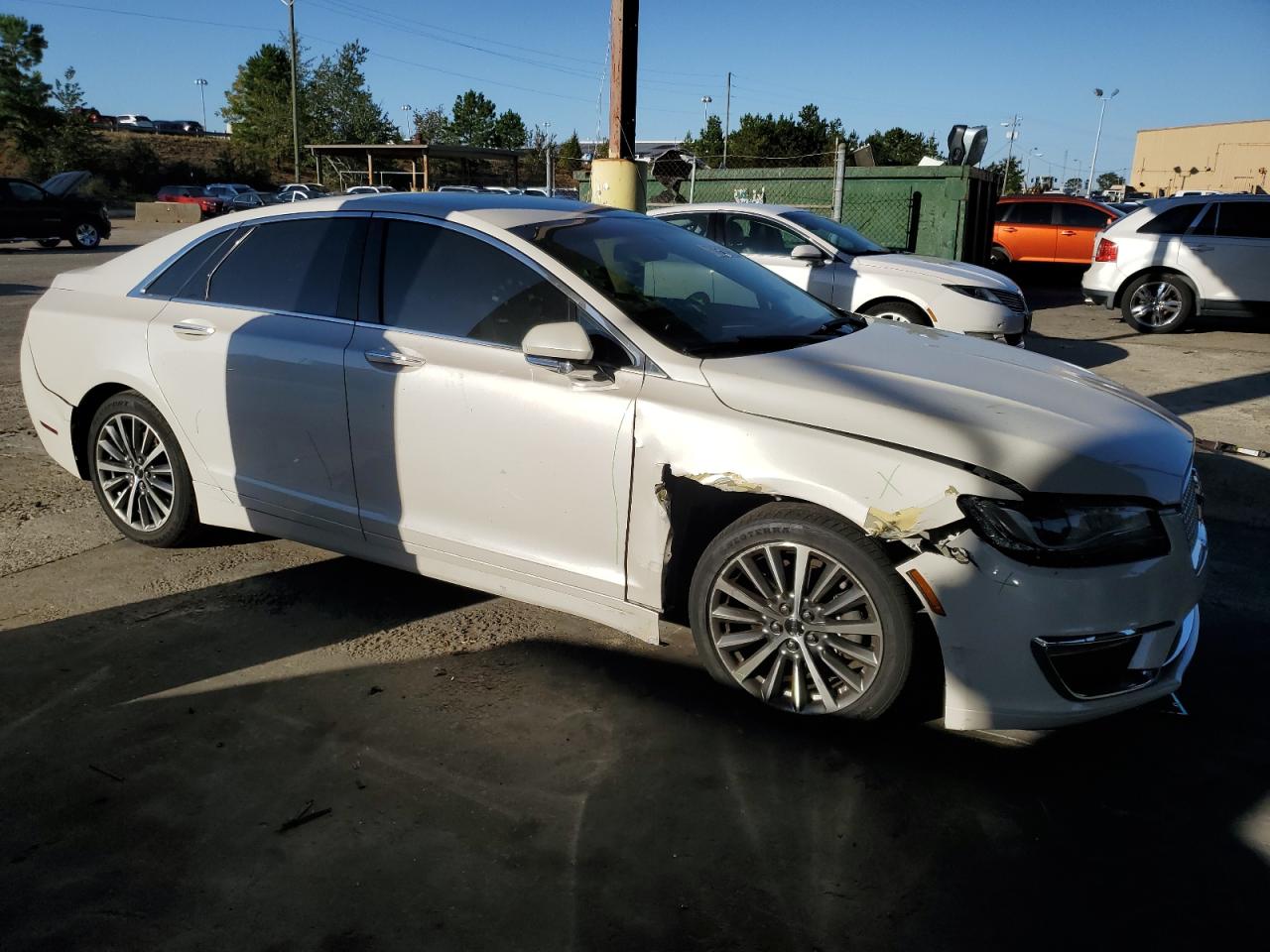2017 Lincoln MKZ - Image 4